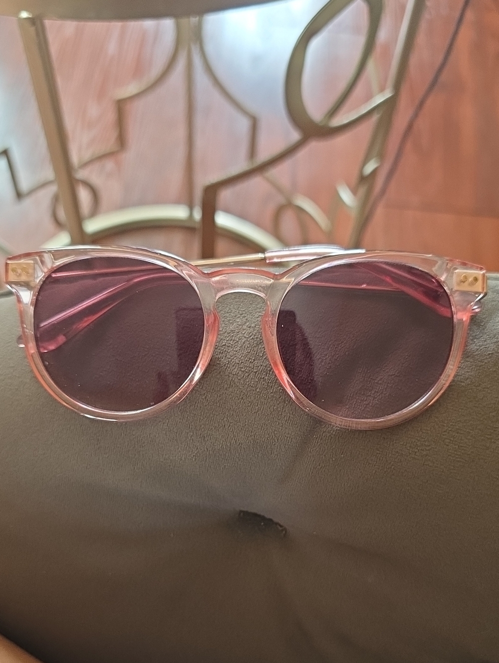 Transparent Pink Round Sunglasses with Dark Lenses